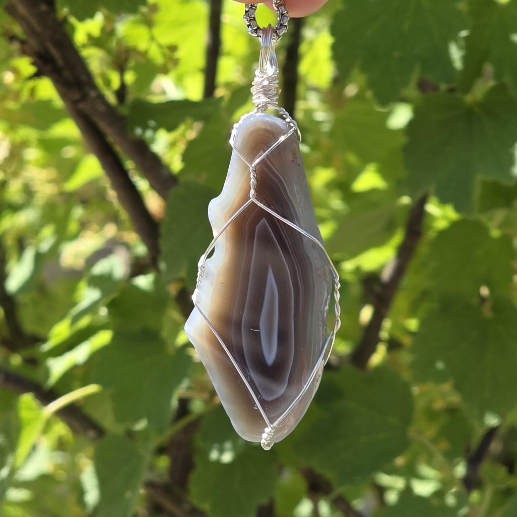 Wire Wrapped Grey Agate Necklace | Stainless Steel Crystal Necklace | Portal Agate Pendant | Natural Agate Jewelry